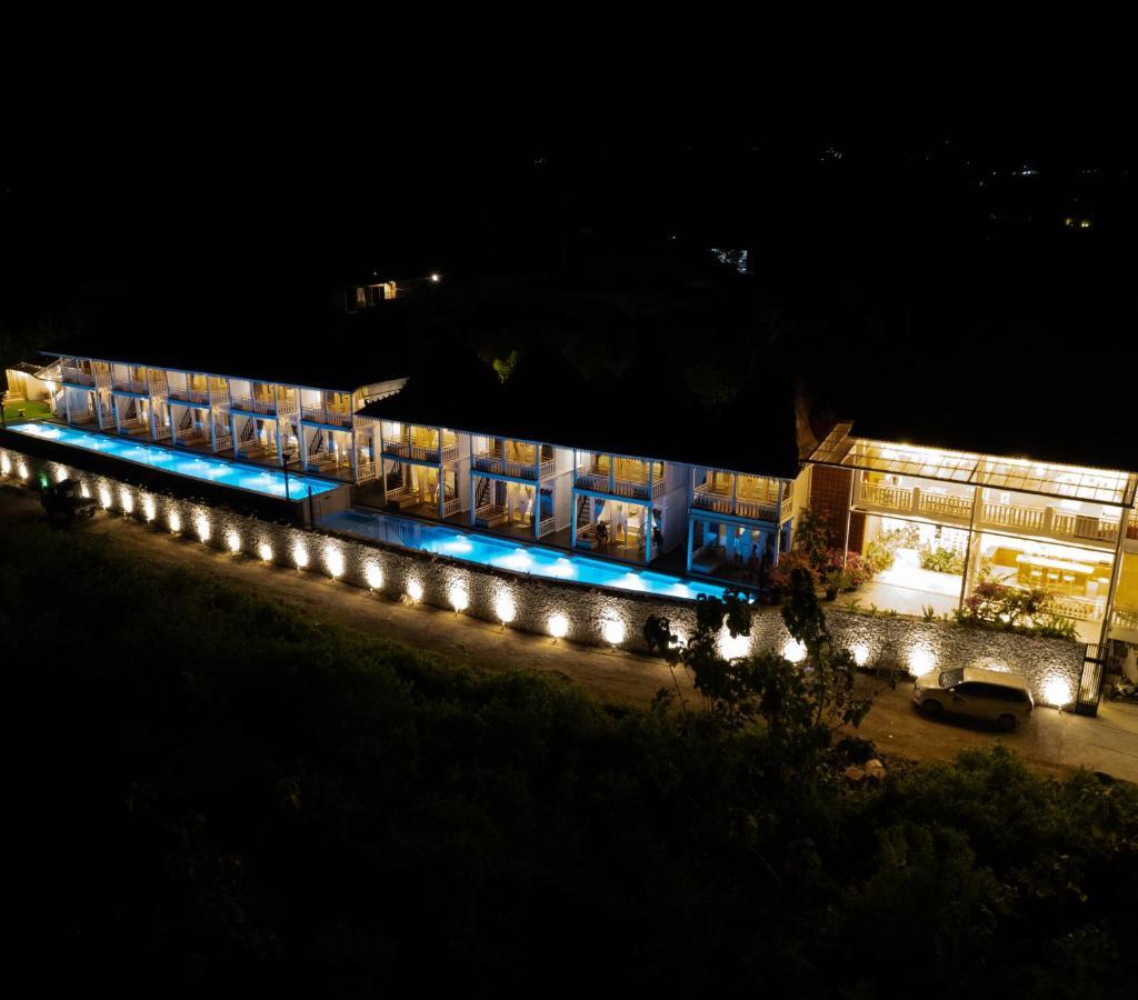 Mambo Hill Resort Ped Ngoại thất bức ảnh